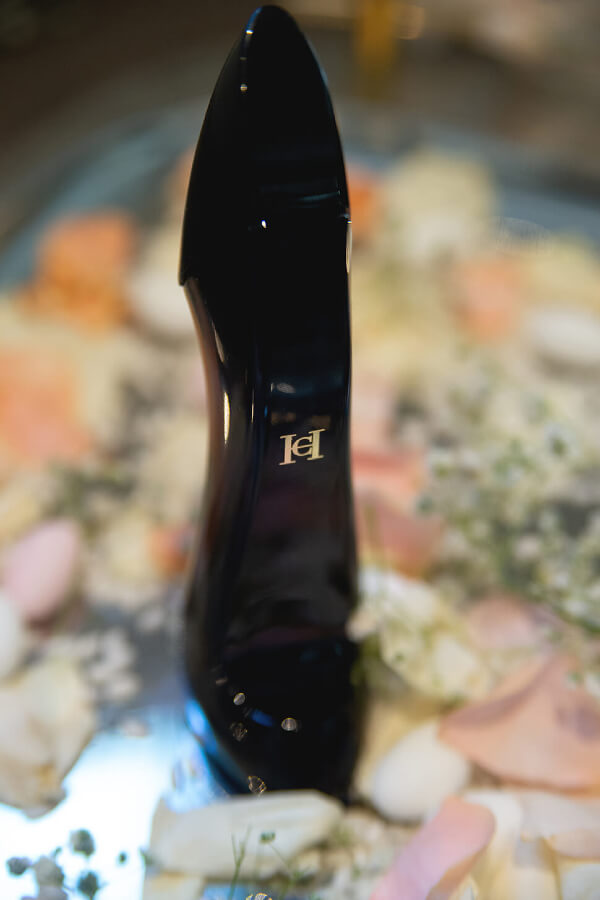 Γάμος Γιώργου & Ολίβιας - Το παπούτσι του γαμπρού