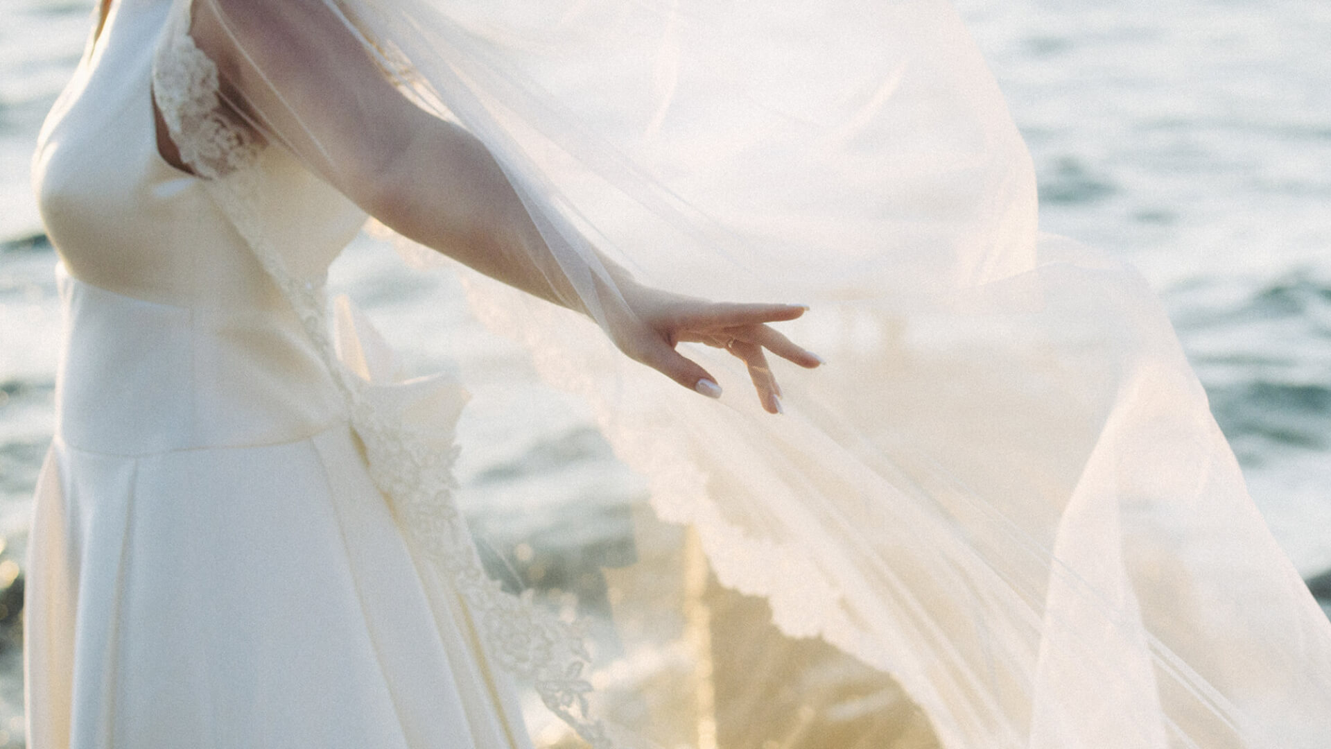 Νύφη στην παραλία